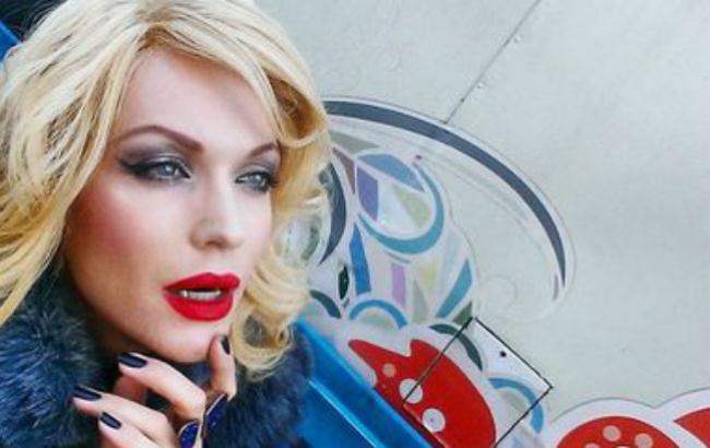Травесті-діва Монро назвала Тіну Кароль "найбільш нещирою" українською співачкою
