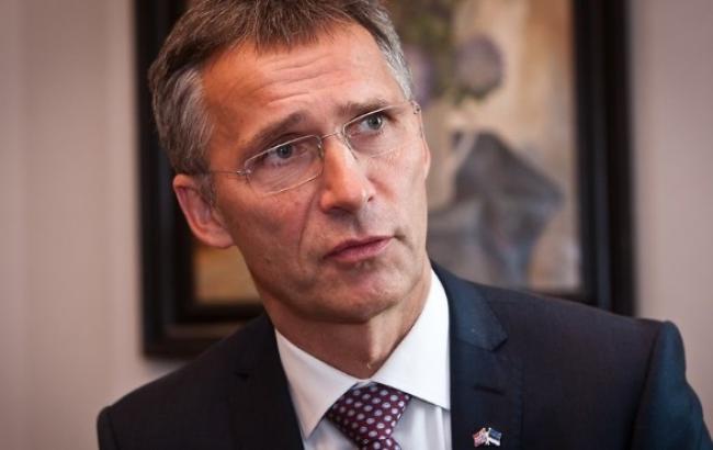 Генсек НАТО вновь призвал Россию отвести войска от Украины