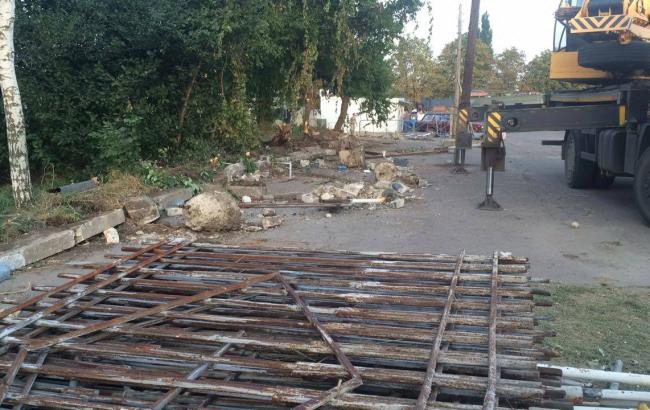 Пункт пропуска "Меловое" в Луганской области перенесут на территорию Украины, - ОГА