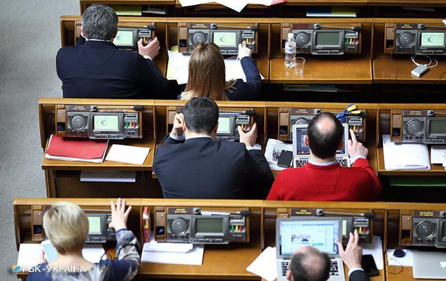 Кому депутаты предлагают разрешить блокировку интернет-сайтов без решения суда