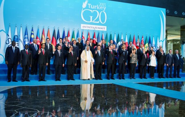 Лідери G20 вшанували хвилиною мовчання жертв терактів в Парижі і Анкарі