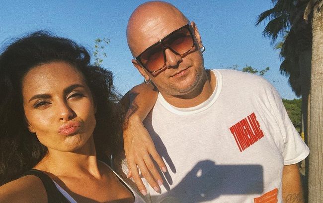 Ну сколько можно?: Потап и Настя заинтриговали поклонников ярким селфи в Нью-Йорке