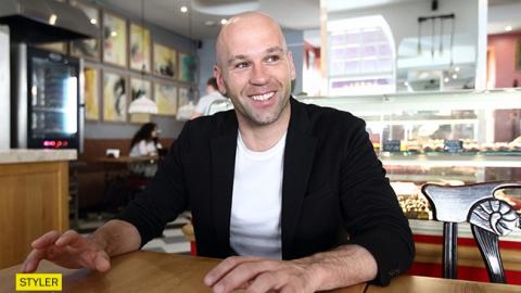 "Тут ніколи не буває нудно": американець про життя у Києві, українську глибинку і "голлівудські" міфи про США