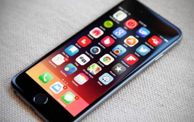 Apple починає продажі iPhone 6s і iPhone 6s Plus