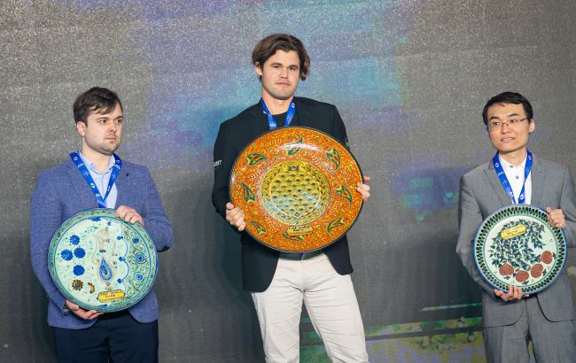 Карлсен вдруге за місяць виграв шаховий чемпіонат світу