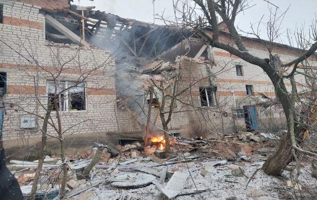 Росіяни "Шахедом" атакували будинок в Сумській області: є поранені