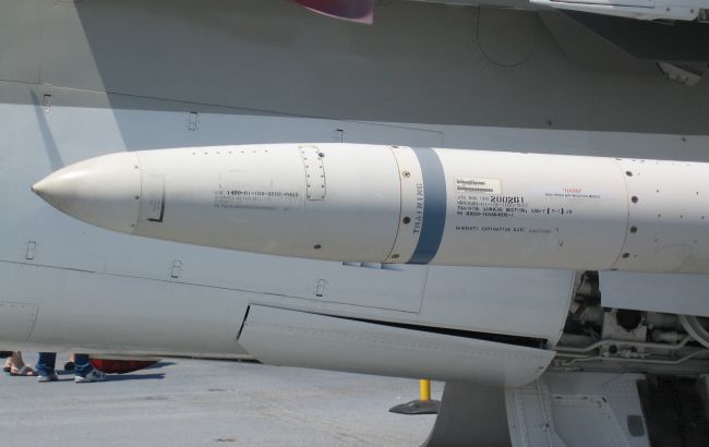 США "тихо" передали Украине ракеты AGM-88 HARM: чем они особенны