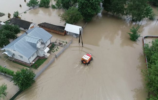 Паводки на западе Украины: подтоплены почти 4 тысячи домов
