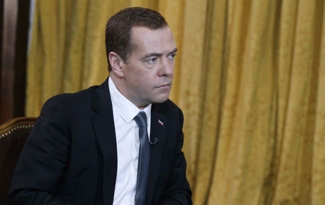 Медведев: Киев обязан выполнить "Минск-2" в интересах Украины