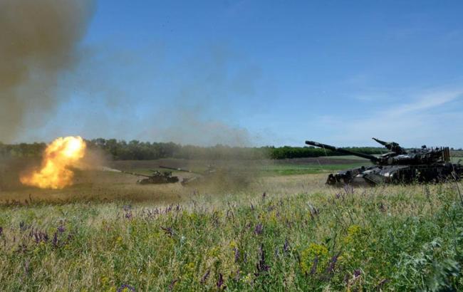 На оккупированной территории Донбасса обнаружены танки РФ, - СЦКК