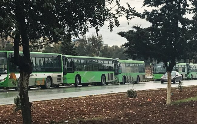 Війна в Сирії: повстанці підпалили автобуси для евакуації цивільних