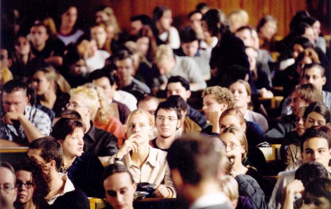 Робота для студентів. Де її знайти?