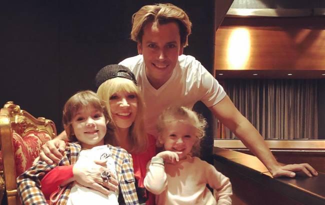 "Вечная молодость": Пугачева удивила поклонников внешним видом (фото)