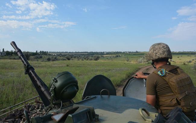 На Донбасі за добу загинув український військовий, ще двох поранено