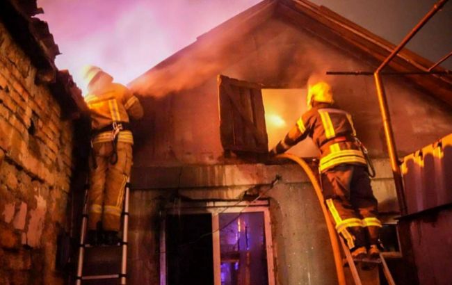 В Одесі загорівся будинок: є жертва (фото)