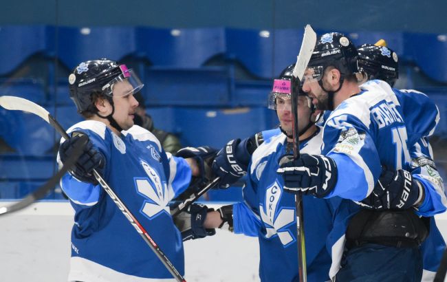 "Сокол" обыграл "Кэпиталз" и стал первым финалистом хоккейного чемпионата Украины