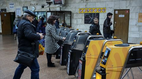Коллапс в метро Киева: что делать, если в подземке не работают системы оплаты