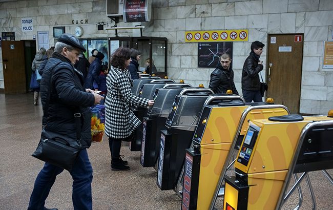 Коллапс в метро Киева: что делать, если в подземке не работают системы оплаты