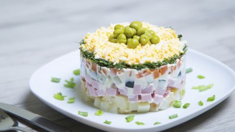 Индекс Оливье: во сколько украинцам обойдется любимый новогодний салат