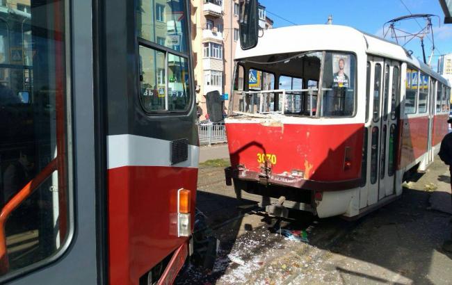 У Харкові внаслідок зіткнення трамваїв постраждали дві людини