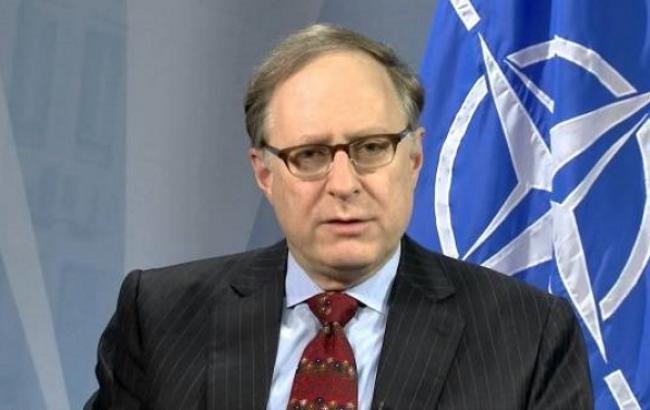 Активизация ядерных программ РФ является безответственным поведением, - НАТО