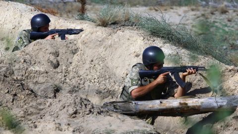 На Донбассе снайпер ранил военного