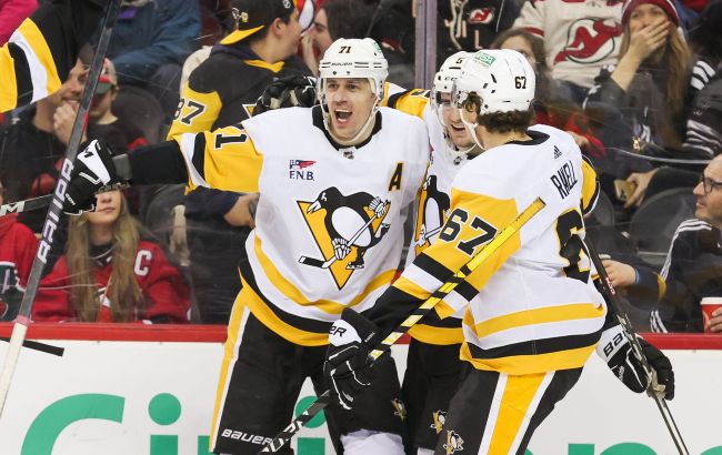 Форвард "Піттсбурга" з дублем і асистом очолив топ-3 зірок вечора НХЛ: відео