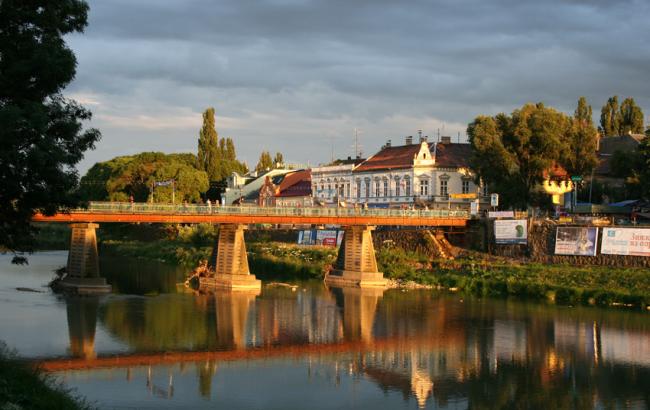 Вибори-2015: в Ужгороді на посаду мера претендує 23 кандидата