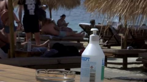 Греция открывает границы для туристов