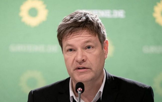У Німеччині лідер "Зелених" виступив за постачання зброї Україні