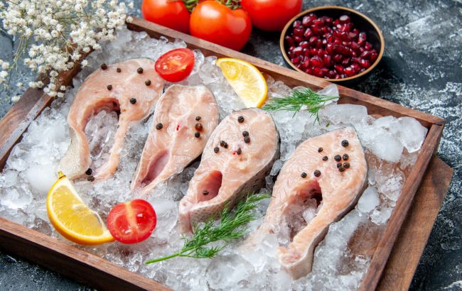 Худший способ размораживания рыбы: она становится вредной для здоровья