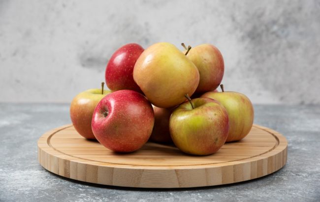 Что будет с телом, если съесть яблоко перед сном: результат вас удивит