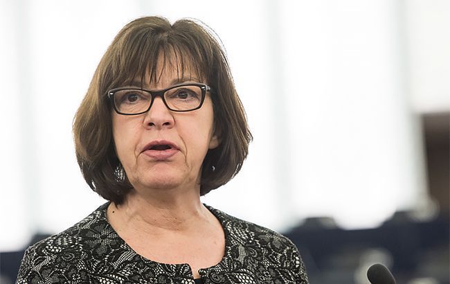 Євродепутат закликала ЄС відреагувати на нові заяви Путіна про видачу паспортів РФ