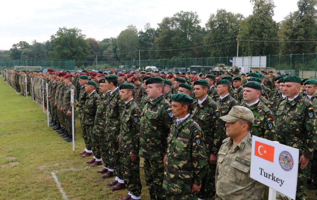 Зеленский утвердил план допуска иностранных войск в Украину