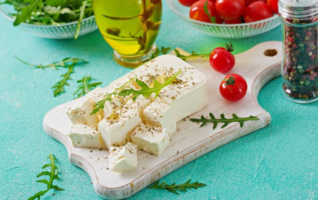 Этот сыр можно есть каждый день: минимум калорий и максимум пользы