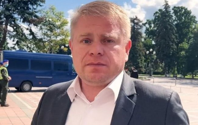 Нардеп со 158 квартирами под Киевом предложил ввести в Украине праздник "благодарения Богу"