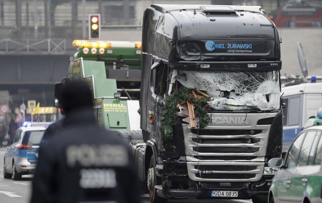 Теракт в Берліні: правоохоронці провели обшук житла можливого спільника підозрюваного
