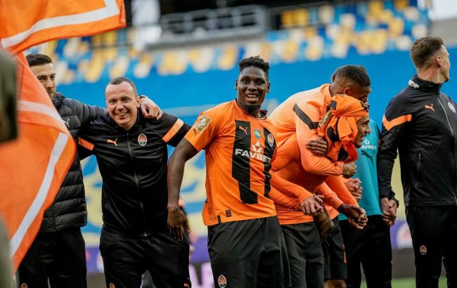 "Шахтер" представил форму на новый сезон: фото патриотического варианта в нетипичных цветах