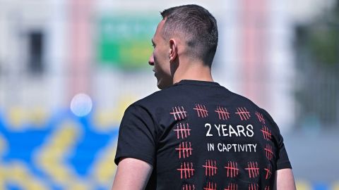 Игроки "Шахтера" поддержали пленных защитников Мариуполя 