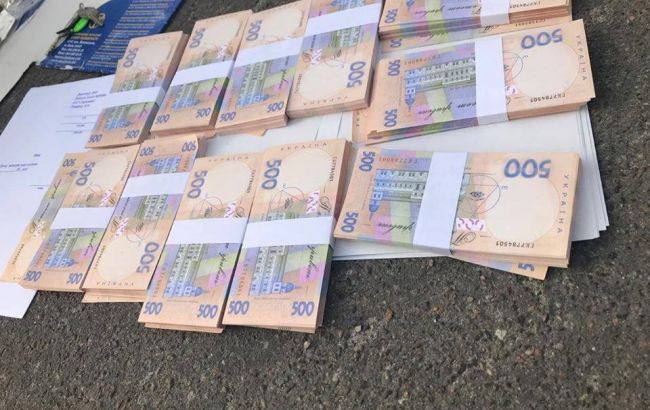 В Киеве задержали замруководителя "Ледового стадиона" на взятке 560 тыс. гривен