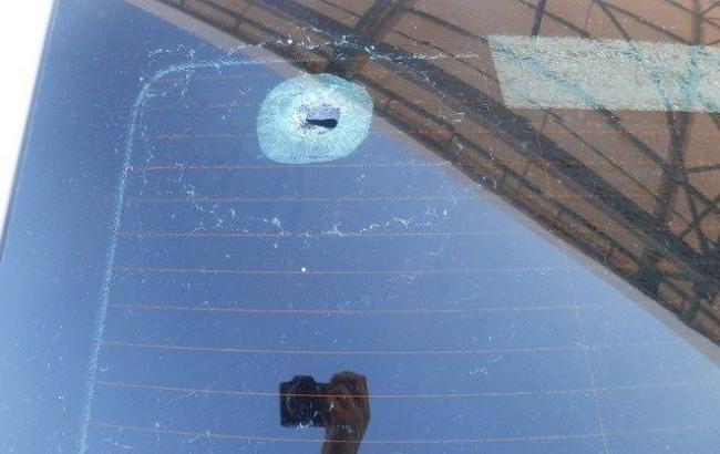 На Донбасі снайпер бойовиків обстріляв КПВВ "Мар’їнка", - штаб