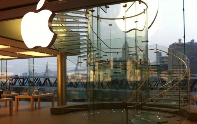 Apple припинить виробництво iPhone 5C в середині 2015 року, - ЗМІ