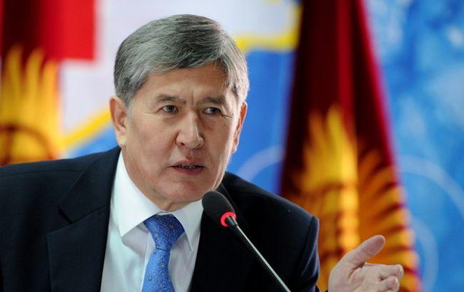 Президент Киргизии прилетел лечиться в Россию