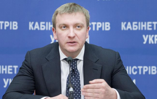 Мін'юст відтворив хронологію захоплення Криму Росією