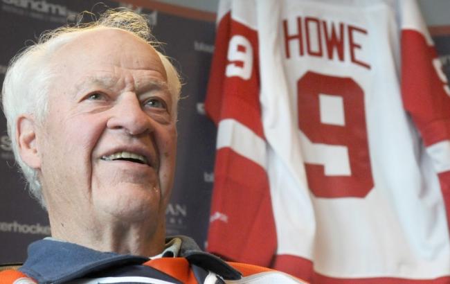 Легендарный хоккеист Горди Хоу находится в критическом состоянии