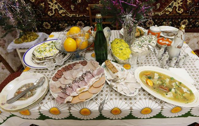 Росіянам дали детальну інструкцію, як правильно святкувати Новий рік