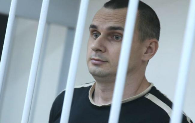 Мосгорсуд продлил арест украинского режиссера Сенцова