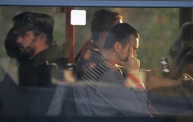 З полону бойовиків звільнено 11 українських військових, - МВС