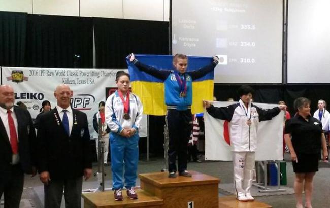 Украинка заняла первое место на чемпионате мира по пауэрлифтингу