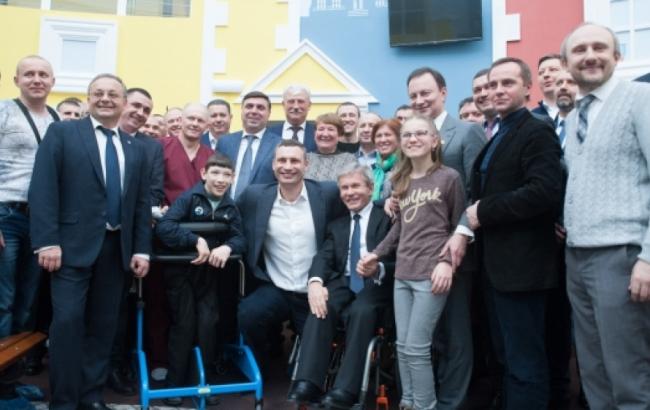 В Киеве открыли единственный в Украине центр соцреабилитации детей-инвалидов, - Кличко